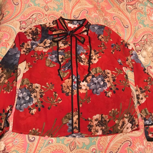 re:named Tops - Re: named Red/Rust Floral Blouse w Ruffle Neckline